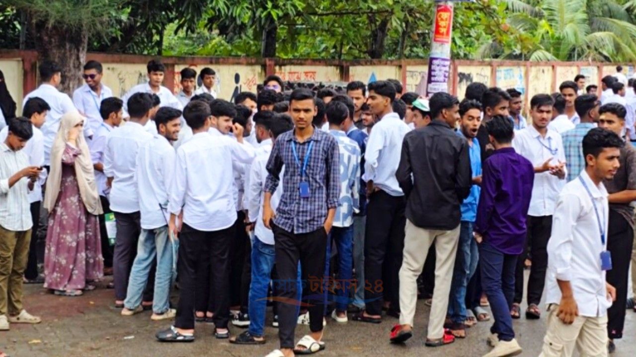 পটুয়াখালীতে শিক্ষামন্ত্রীর পদত্যাগ দাবির ঘোষিত কর্মসূচি বাস্তবায়ন হয়নি
