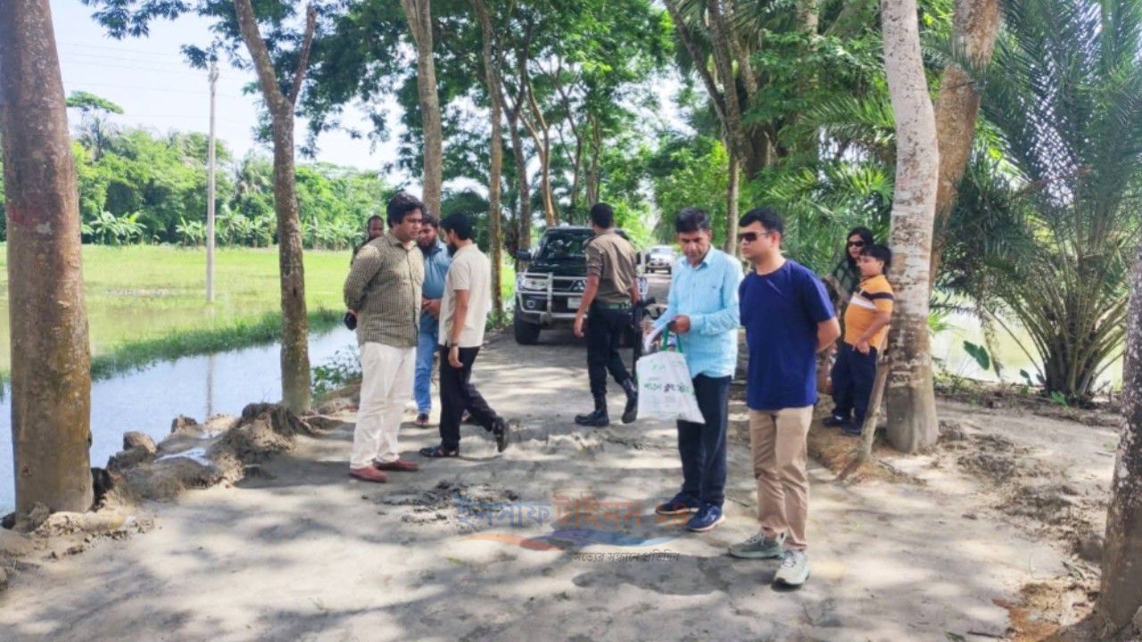 বরগুনায় ১৪ উন্নয়ন প্রকল্প পরিদর্শনে আইএমইডির পরিচালক