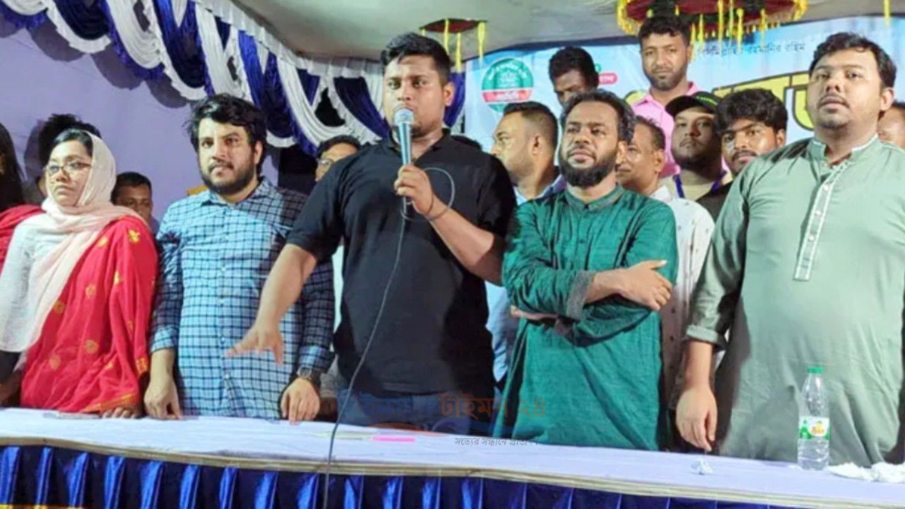 হাসিনা ফিরলে হয়তো মোদীকেও সঙ্গে নিয়ে আসতে হবে’—মন্তব্য হাসনাত আবদুল্লাহর