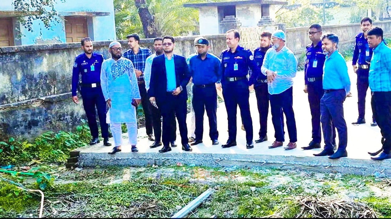 দীর্ঘদিনের জটিলতার অবসান, পটুয়াখালী মেডিকেল কলেজ সড়কের ডাবল লেন নির্মাণকাজ আবারও শুরু
