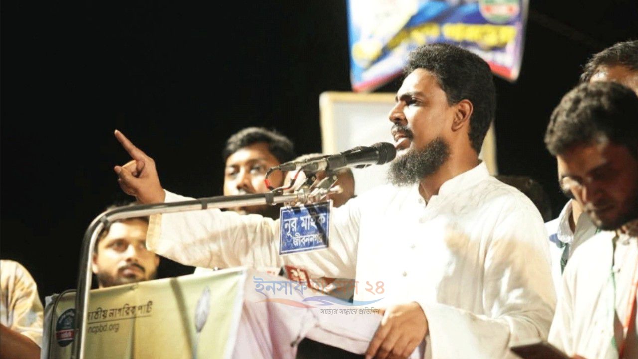 সংবিধানের ৫১ অনুচ্ছেদ সাবেক রাষ্ট্রপতির গ্রেফতারে সুরক্ষা দেয় না: আখতার হোসেন