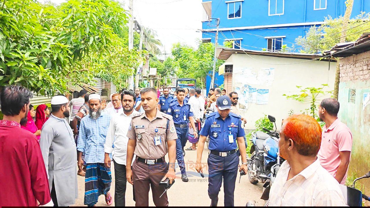 বাউফলের বাংলাবাজারে মাদকবিরোধী বিশেষ অভিযান। 