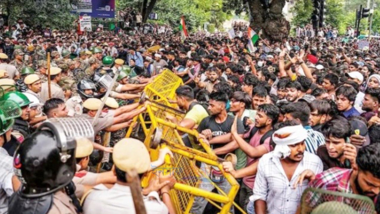 আটক শিক্ষার্থীদের মুক্তির নির্দেশ দিল ভারতের সুপ্রিম কোর্ট