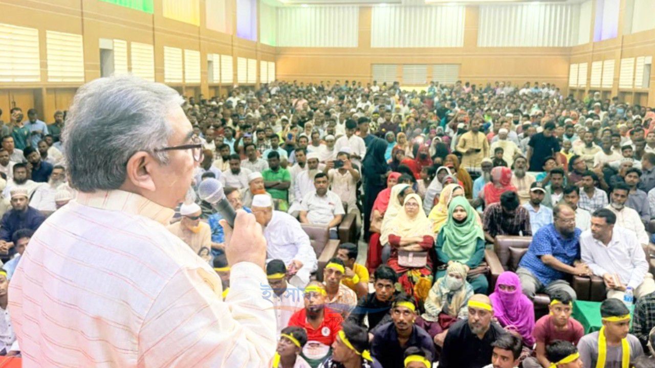 জাতীয় ঐক্য নষ্টে একটি বিশেষ গোষ্ঠী সক্রিয়: প্রিন্স
