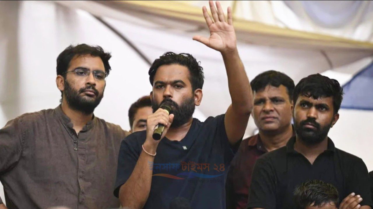ককরোচ পার্টির আন্দোলনের রূপরেখা জানালেন অভিজিৎ দীপকে
