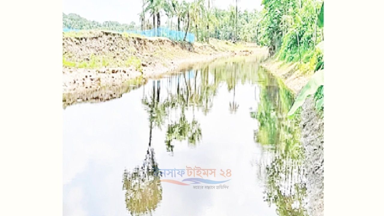 কেশবপুরে খাল খননে অনিয়মের অভিযোগ, অর্থ ভাগবাটোয়ারার দাবি