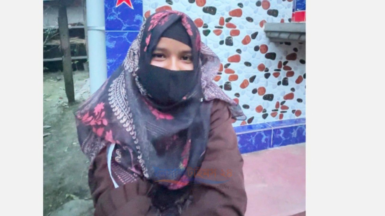 লাখাইয়ে প্রেমিকের বাড়িতে স্ত্রীর স্বীকৃতির দাবিতে তরুণীর অনশন