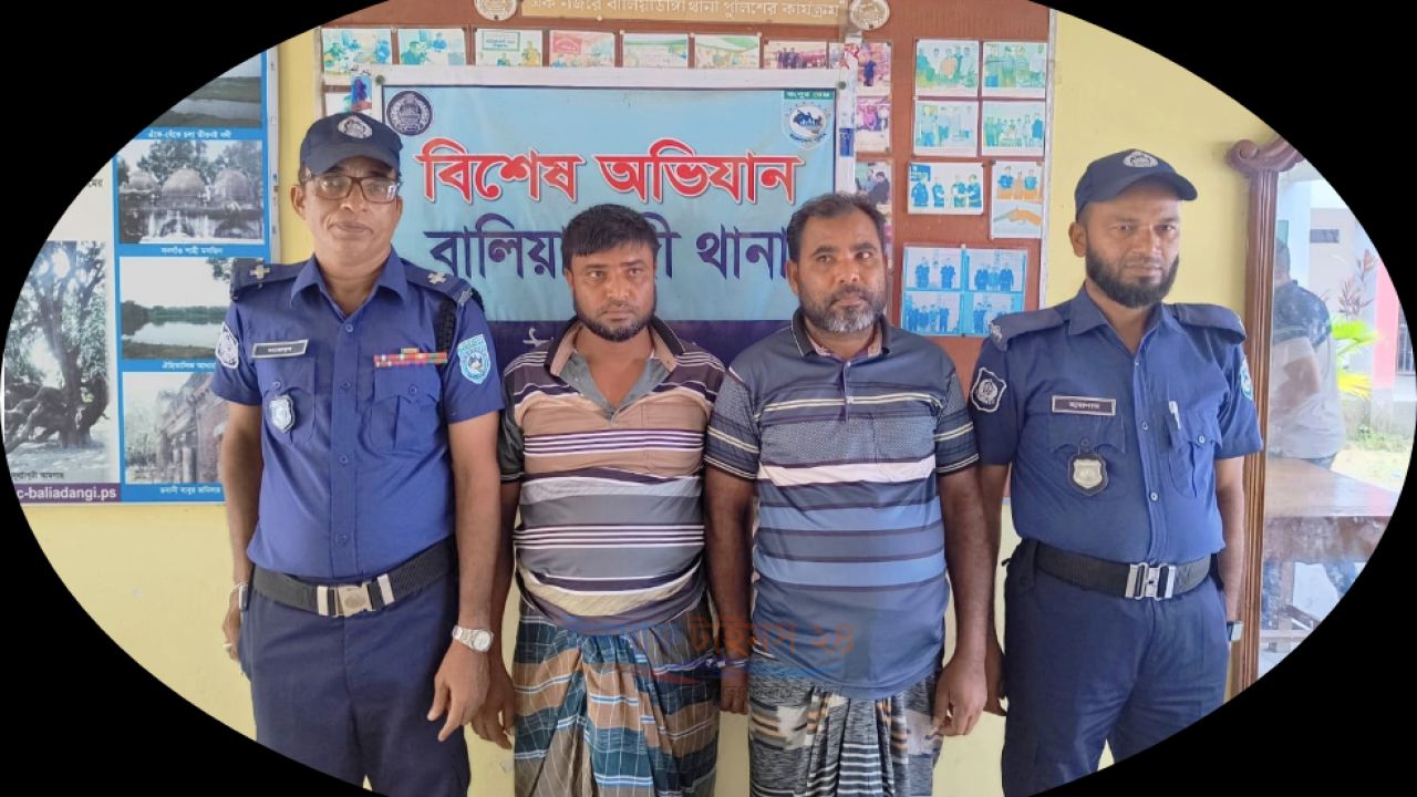 ঠাকুরগাঁওয়ে সাড়ে ৪ হাজার ইয়াবাসহ গ্রেফতার ২, মোটরসাইকেল জব্দ