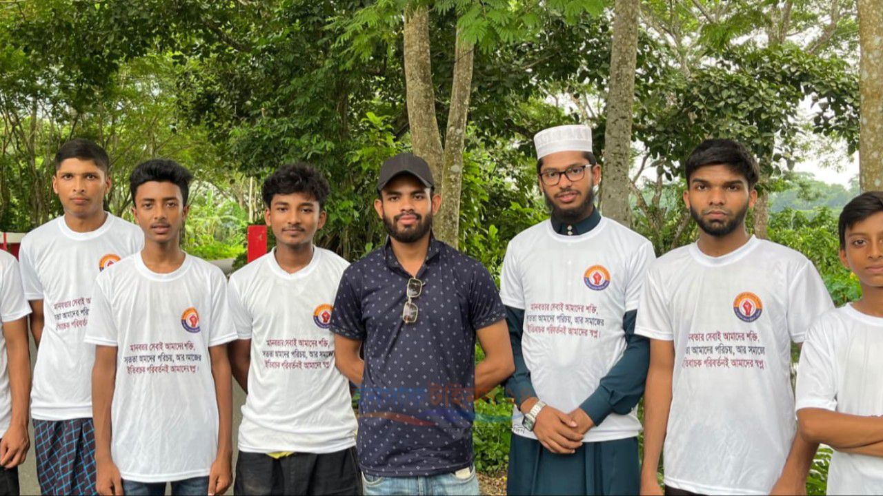পরিবর্তন মানবিক ফাউন্ডেশনের উদ্যোগে সড়ক সংস্কার