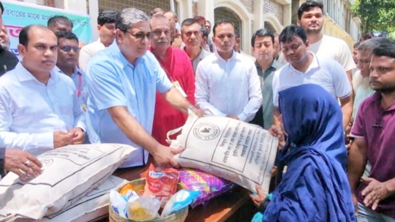 কোনো রাজনীতিবিদের অহংকার করা উচিত নয়: মীর শাহে আলম