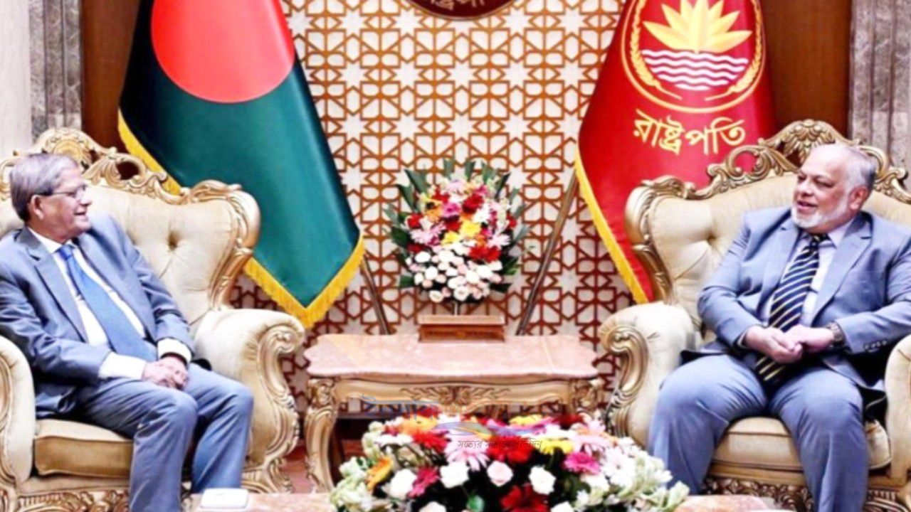 বঙ্গভবনে রাষ্ট্রপতির সঙ্গে প্রধান বিচারপতির সৌজন্য সাক্ষাৎ
