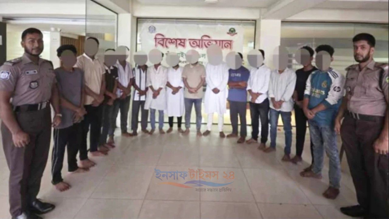 চট্টগ্রামে মিছিলের প্রস্তুতিকালে আ.লীগের অঙ্গসংগঠনের ১৪ নেতাকর্মী গ্রেপ্তার