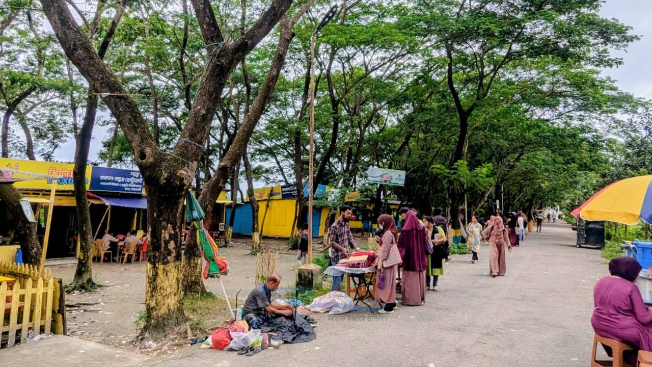 ক্লাস শেষে যে ঠিকানায় জমে নোবিপ্রবির প্রাণের আড্ডা