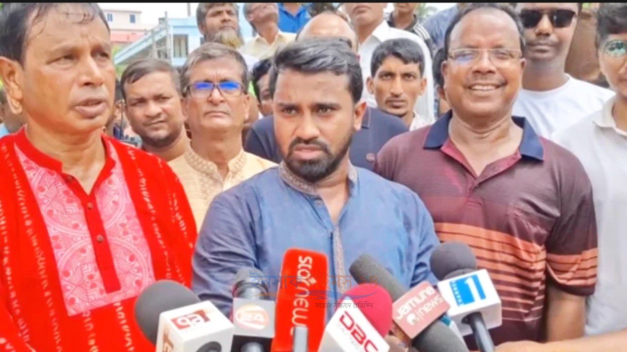 ডিসেম্বরে আওয়ামী লীগকে রাজনীতিতে ফেরাতে লংমার্চের ঘোষণা, অভিযোগ রাশেদ খানের