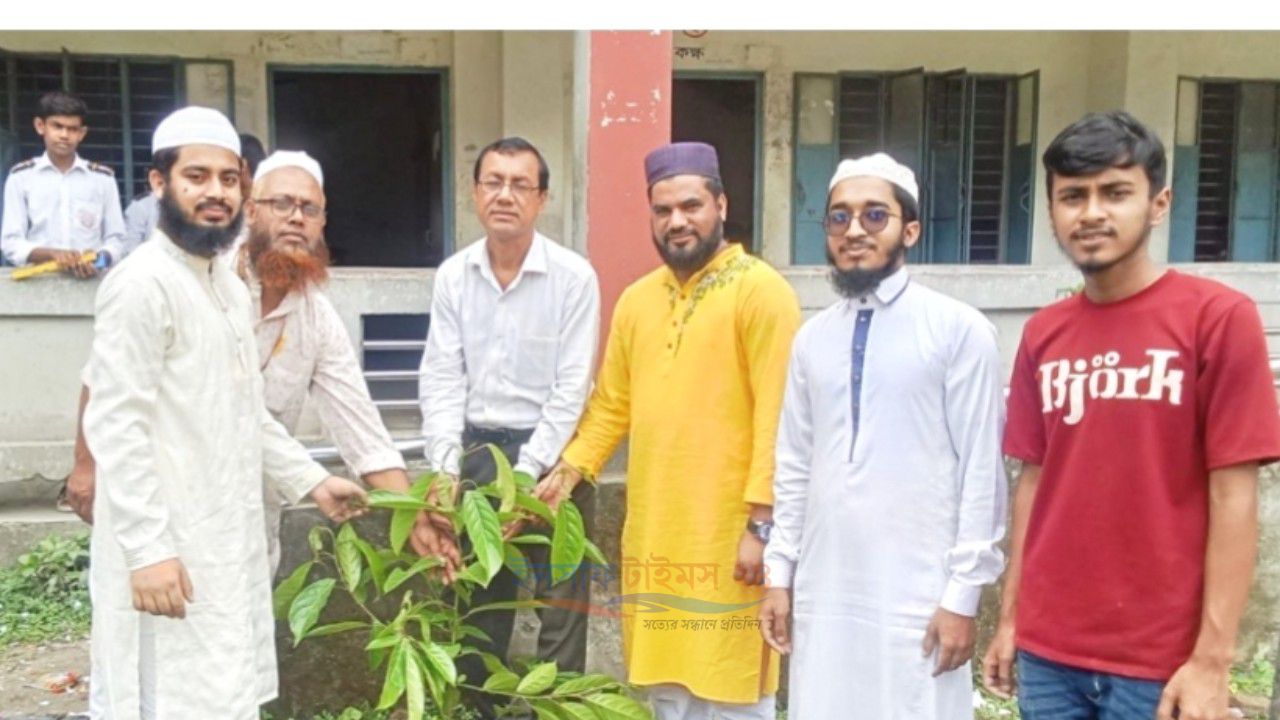 প্রতিষ্ঠাবার্ষিকীতে কুলিয়ারচরে ইসলামী ছাত্র আন্দোলনের বৃক্ষরোপণ কর্মসূচি