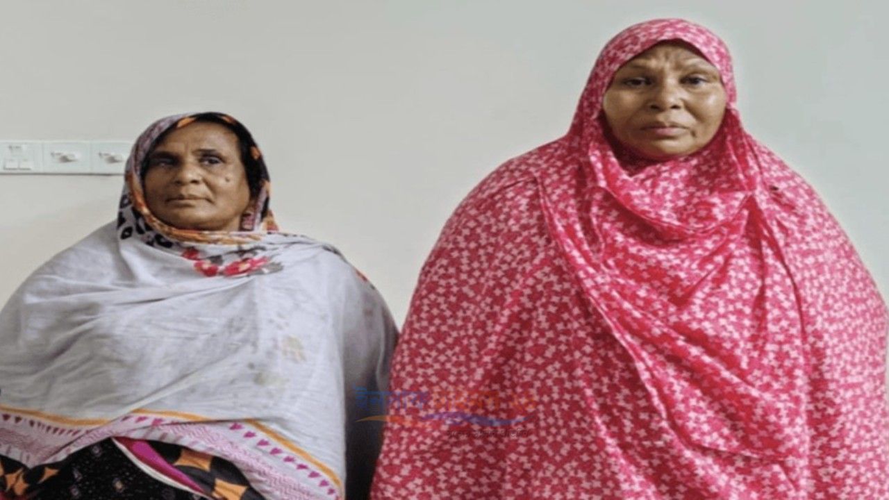 যশোরে নড়াইল এক্সপ্রেসে মিলল ১,২৭০ ইয়াবা, ২ মহিলা গ্রেপ্তার