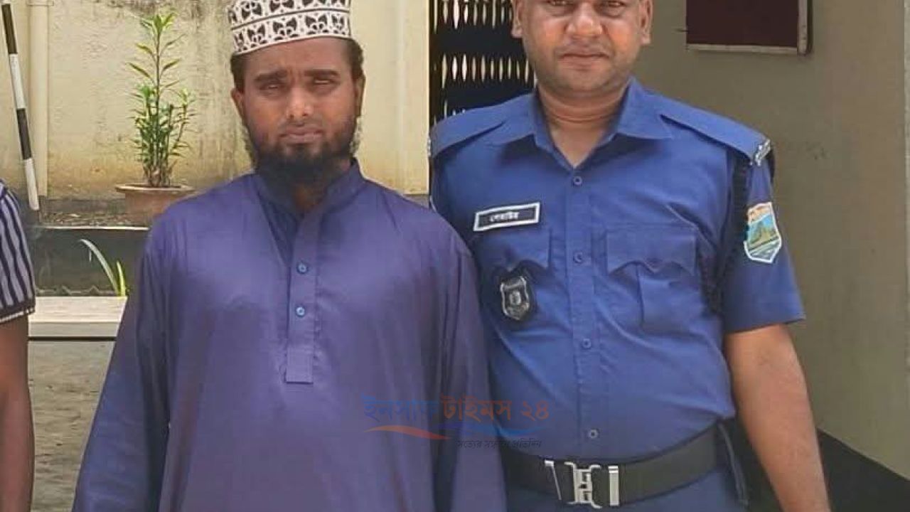 সাপাহারে মাদ্রাসাছাত্রীকে যৌন নিপীড়নের চেষ্টার অভিযোগ, পরিচালক গ্রেপ্তার