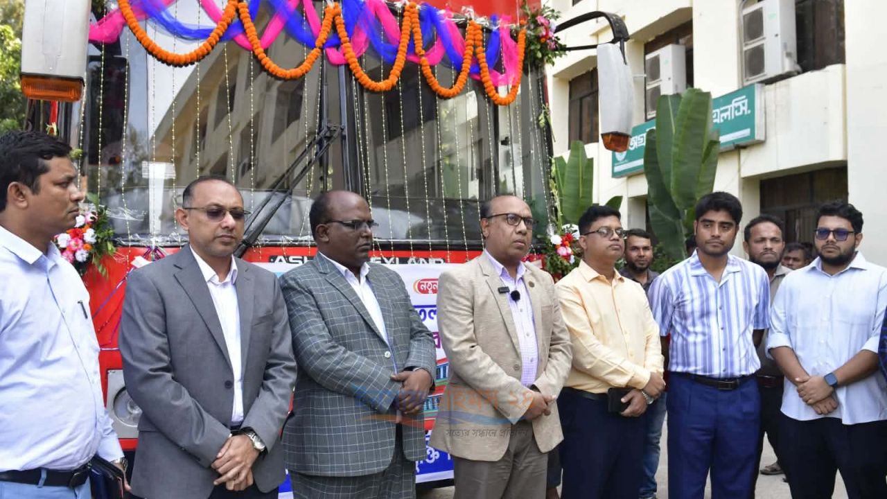 নোবিপ্রবিতে শিক্ষার্থীদের জন্য দুটি বিআরটিসি বাস উদ্বোধন