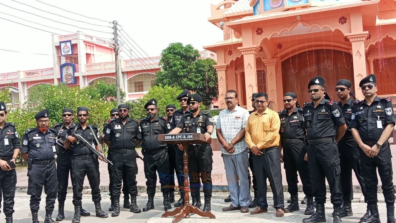 দুর্গাপূজায় যশোর ও নড়াইলে অপপ্রয়াস রুখতে কঠোর এসআরবি