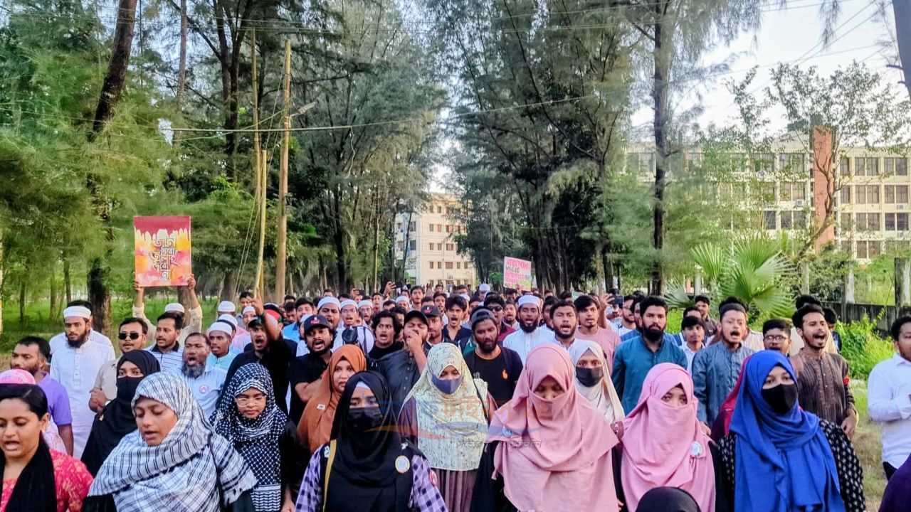 নোবিপ্রবিতে ইনকিলাব মঞ্চের &lsquo;মার্চ ফর ইনসাফ&rsquo;, হাদি হত্যার বিচারের দাবি